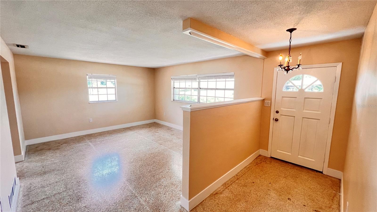 Image 9 of 31 For 4709 Redfern Drive