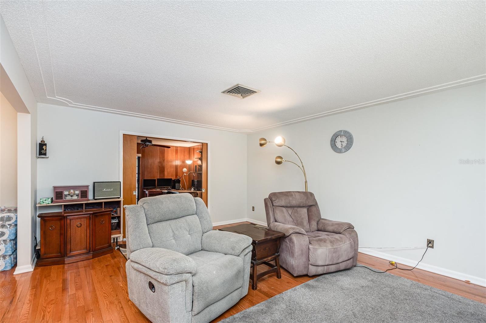Image 7 of 24 For 2645 Oakdale Court