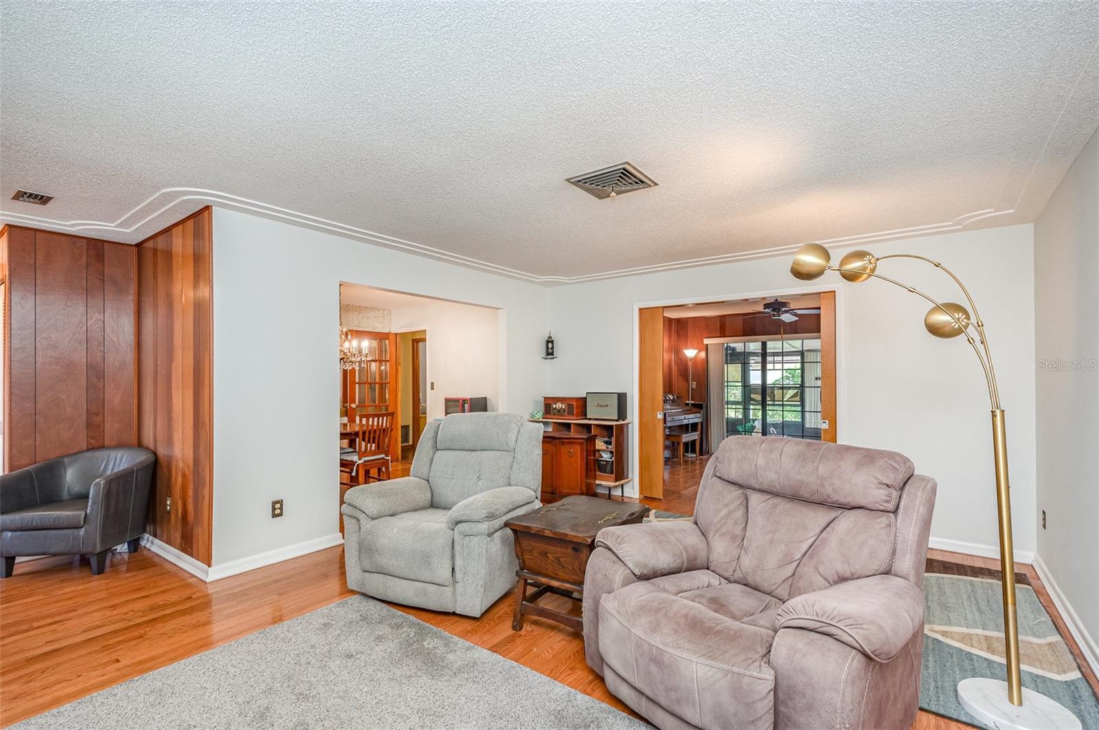 Image 8 of 24 For 2645 Oakdale Court