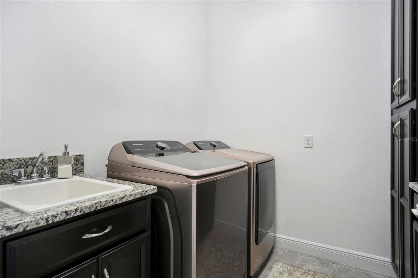 Image 12 of 34 For 14366 Alafaya Oak Bend