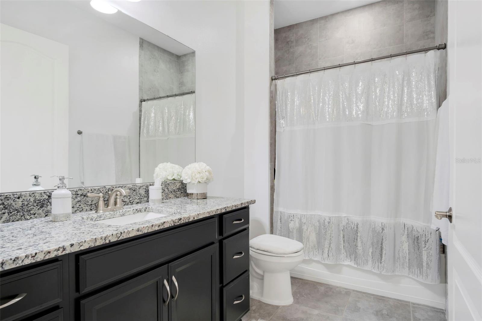 Image 13 of 34 For 14366 Alafaya Oak Bend