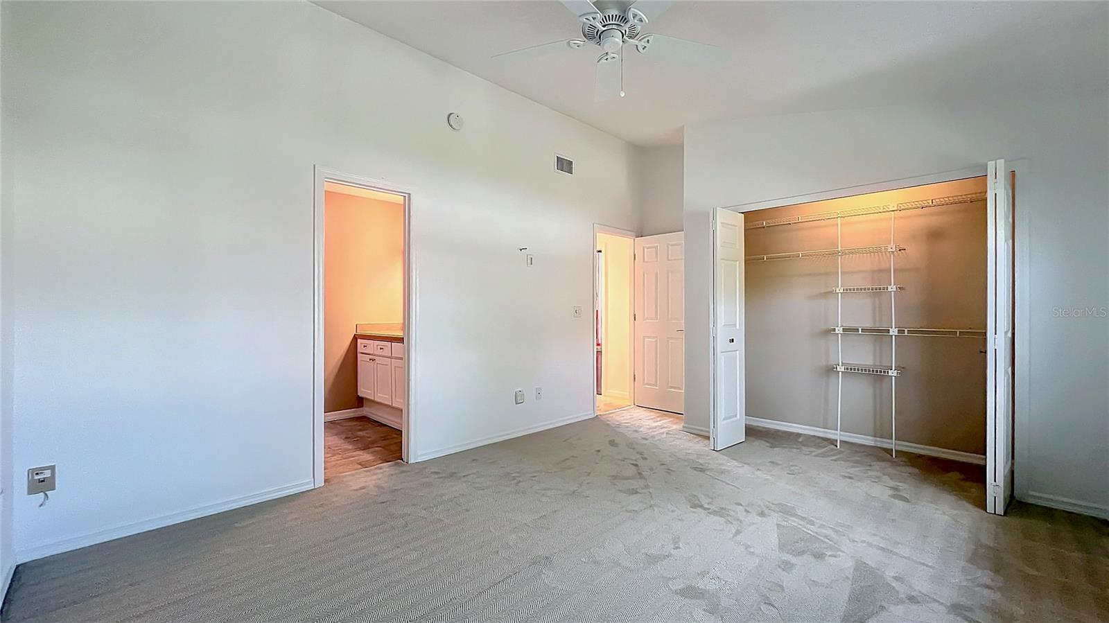 Image 34 of 55 For 660 Killarney Bay Court 6