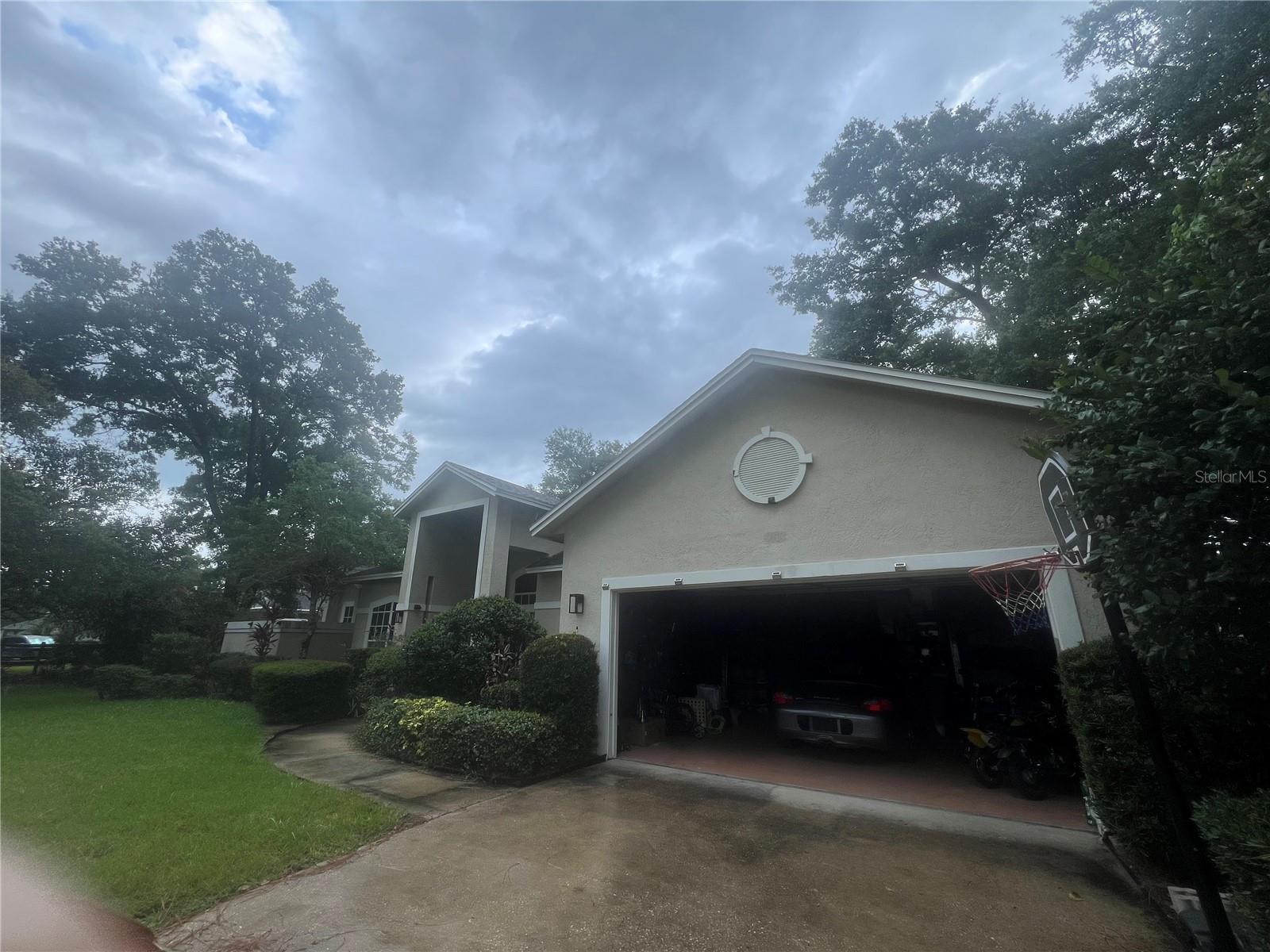 Image 2 of 6 For 2435 Sweetwater Country Club Place Drive