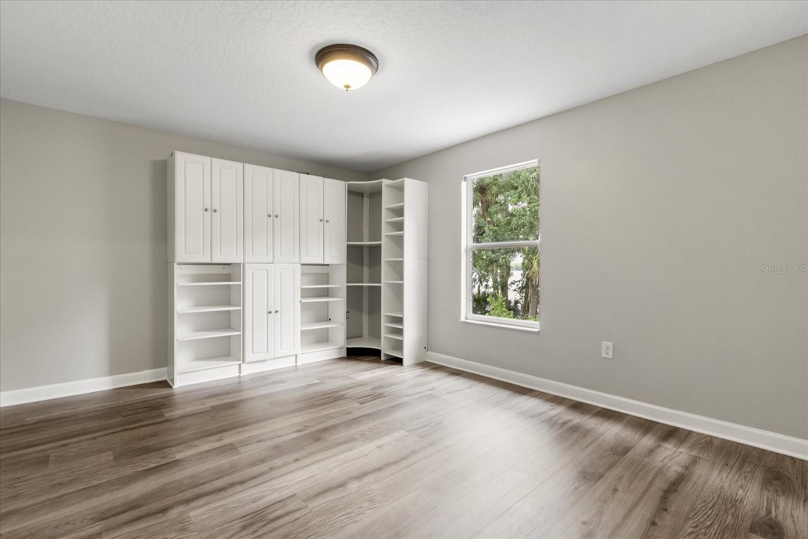 Image 32 of 62 For 1203 Stone Harbour Road