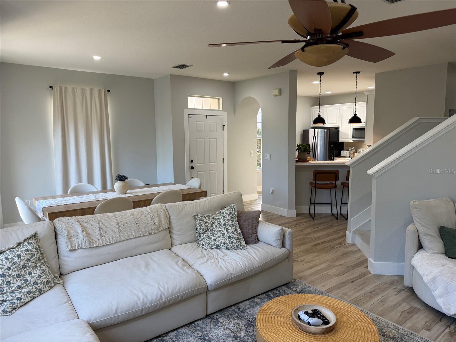 Listing photo id 8 for 7544 Red Mill Circle