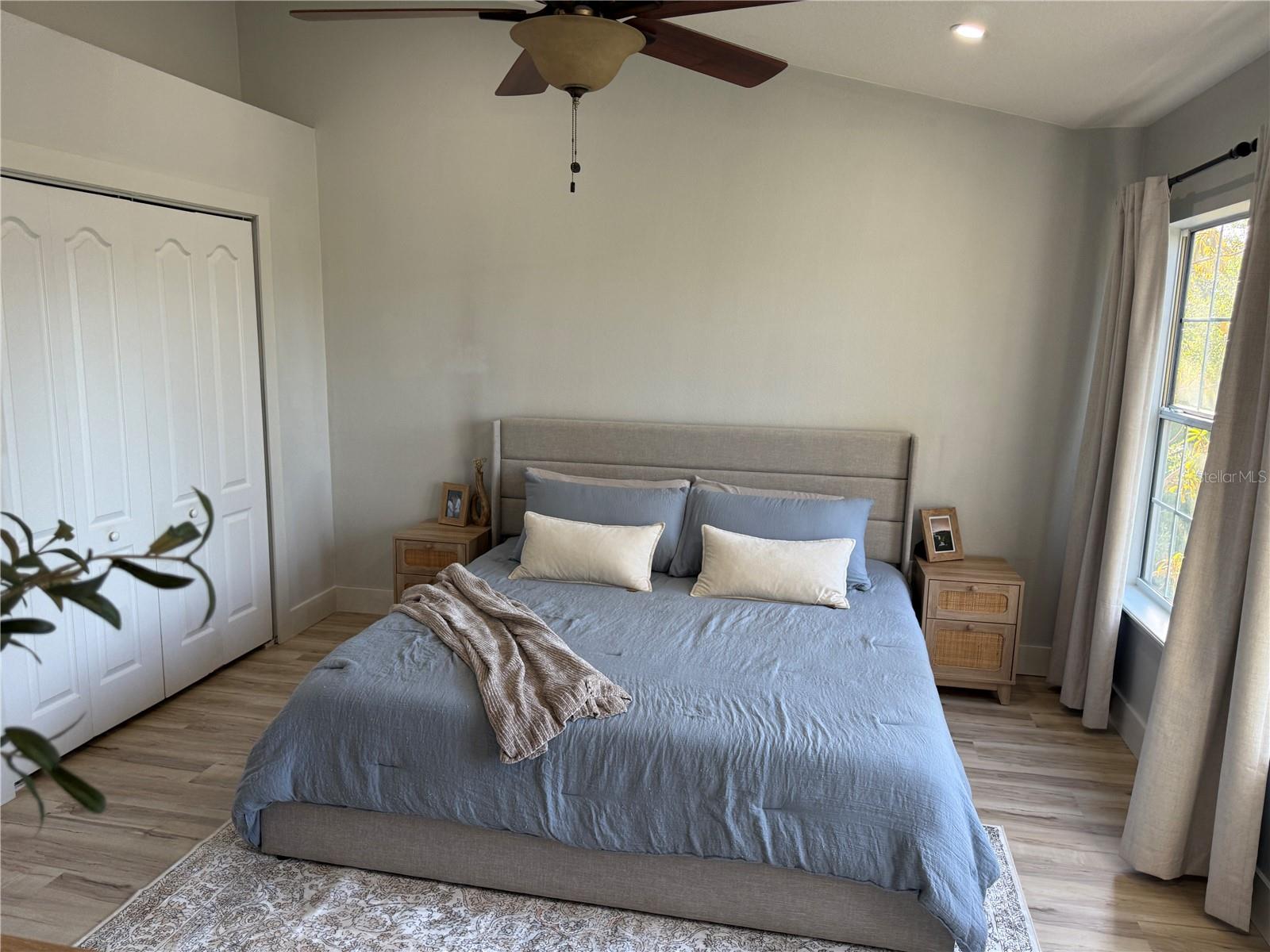 Listing photo id 13 for 7544 Red Mill Circle