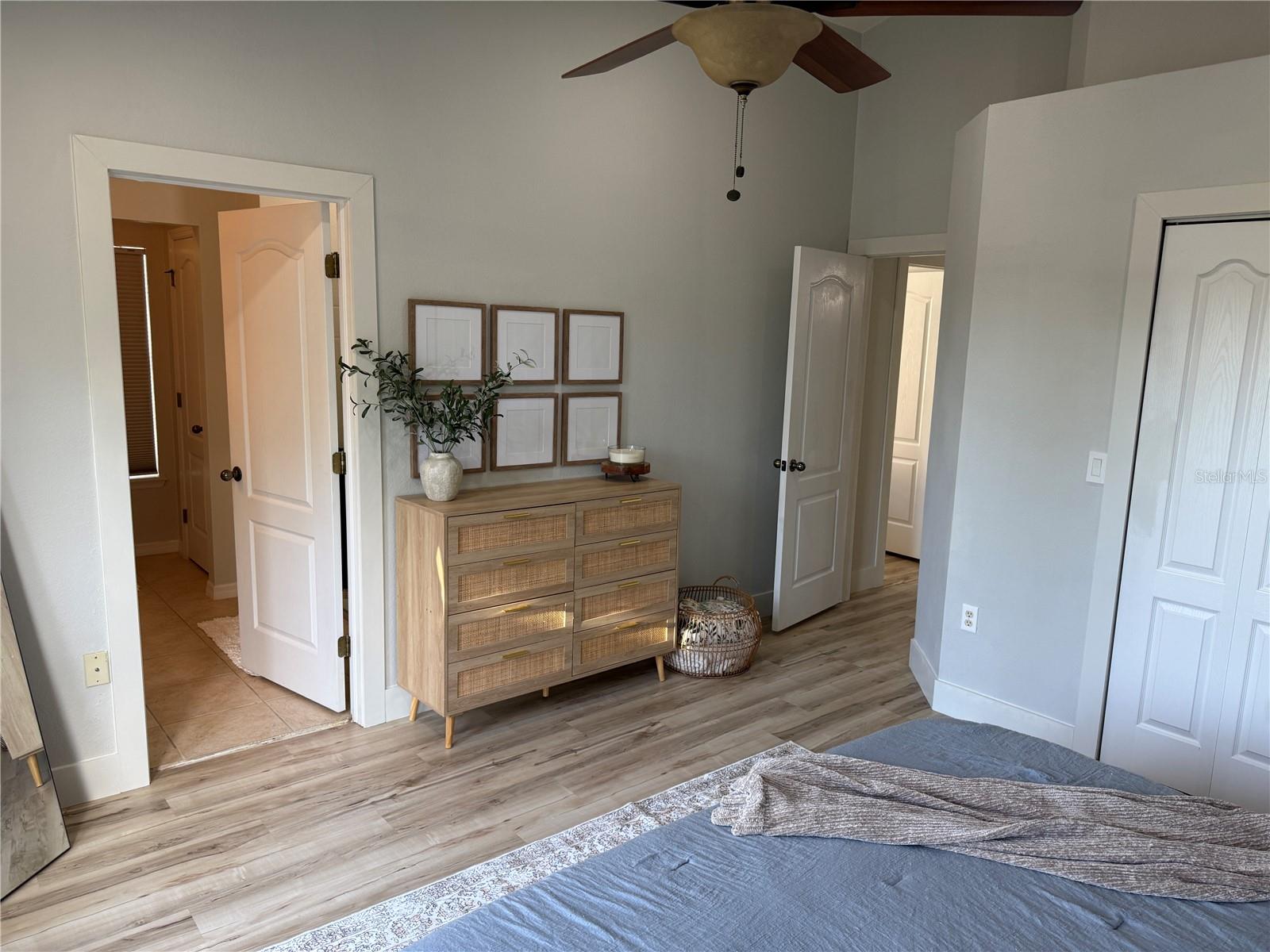 Listing photo id 14 for 7544 Red Mill Circle