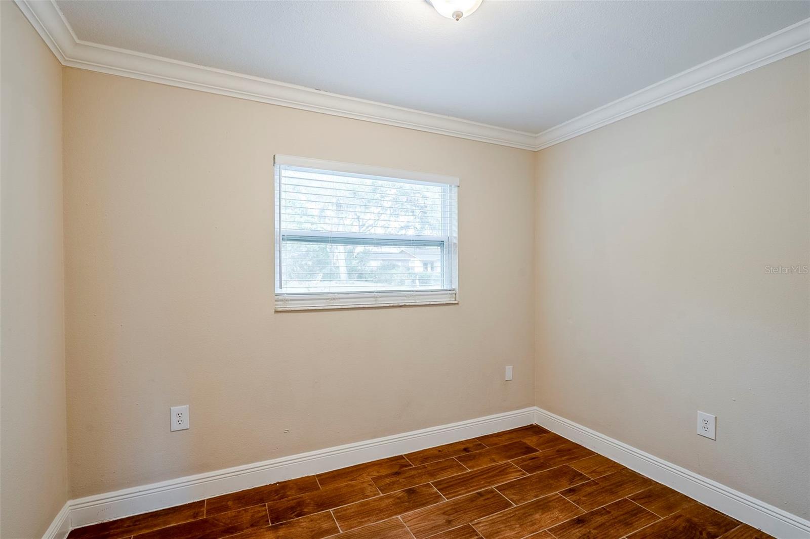 Image 12 of 25 For 2311 Olivet Avenue