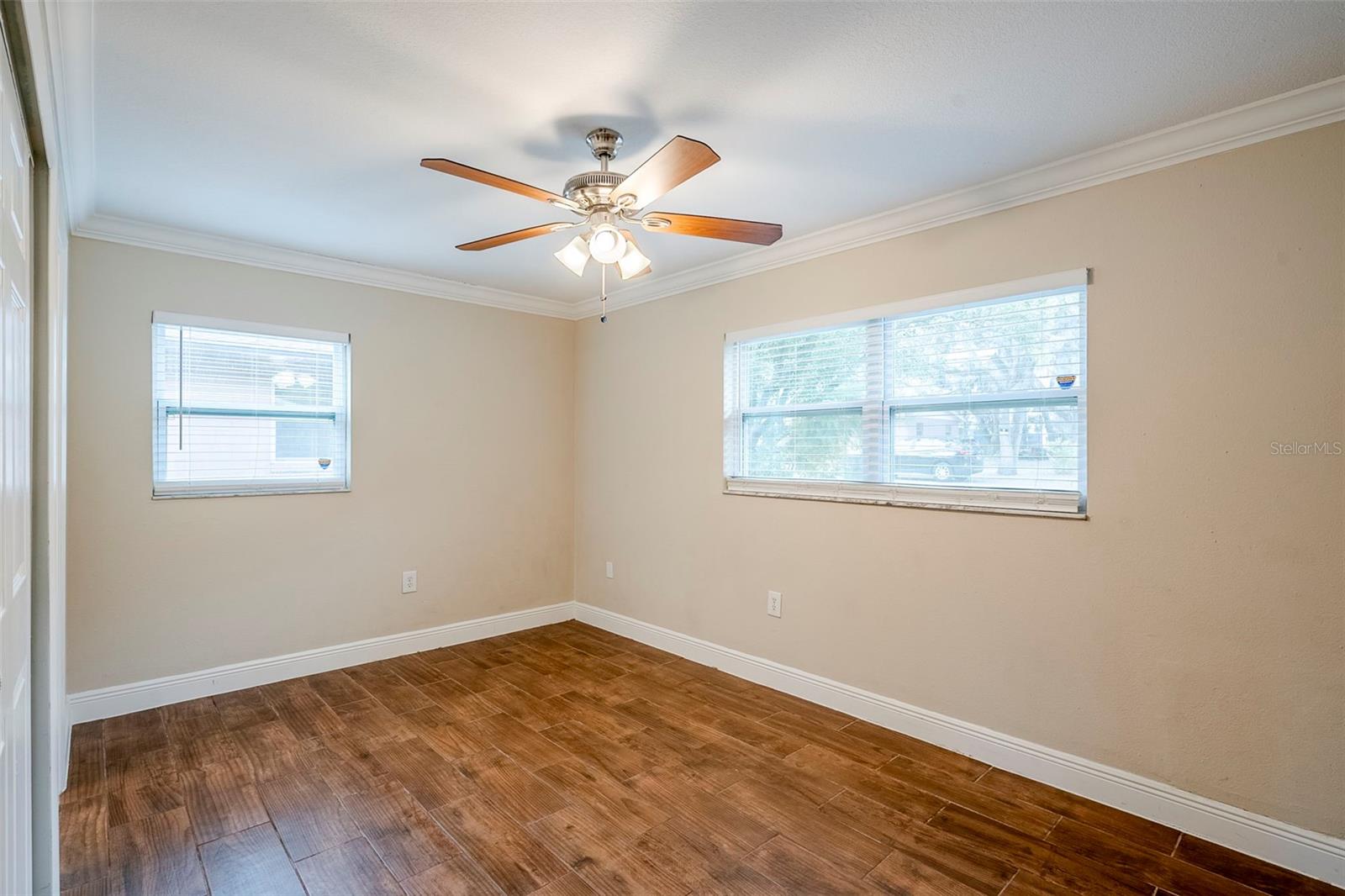 Image 14 of 25 For 2311 Olivet Avenue