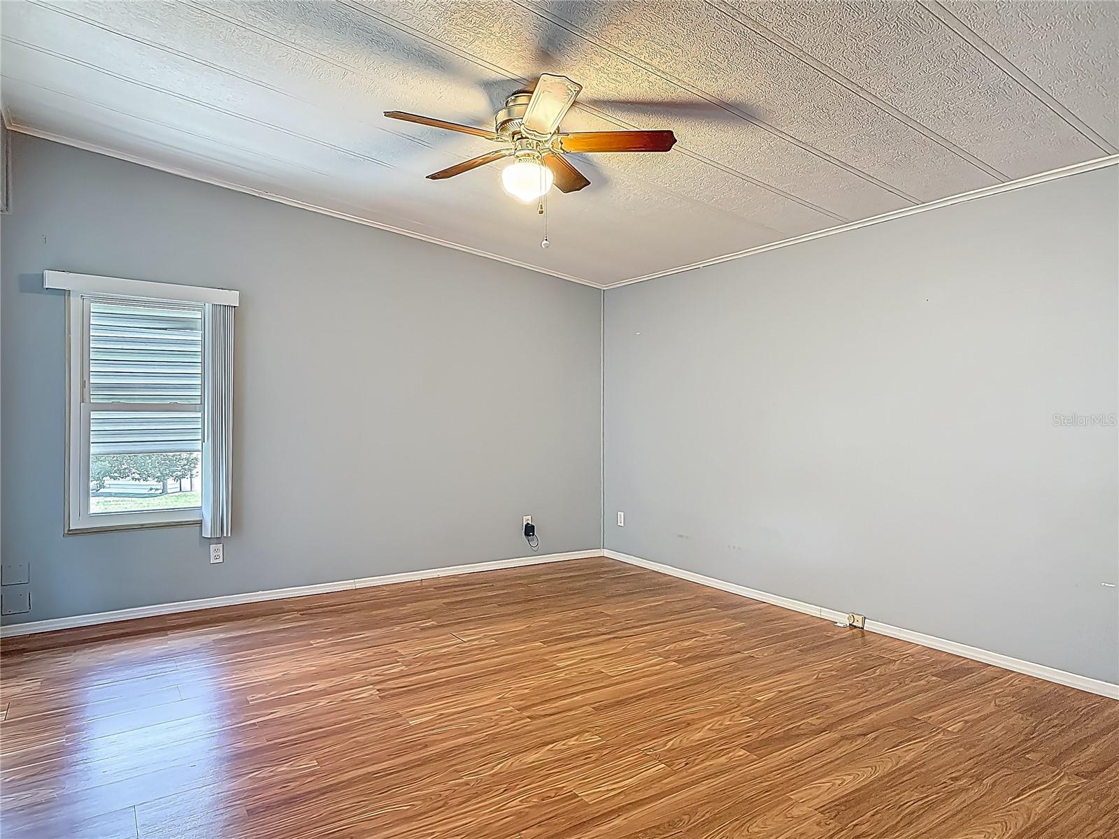 Image 21 of 34 For 427 Sandpiper Lane