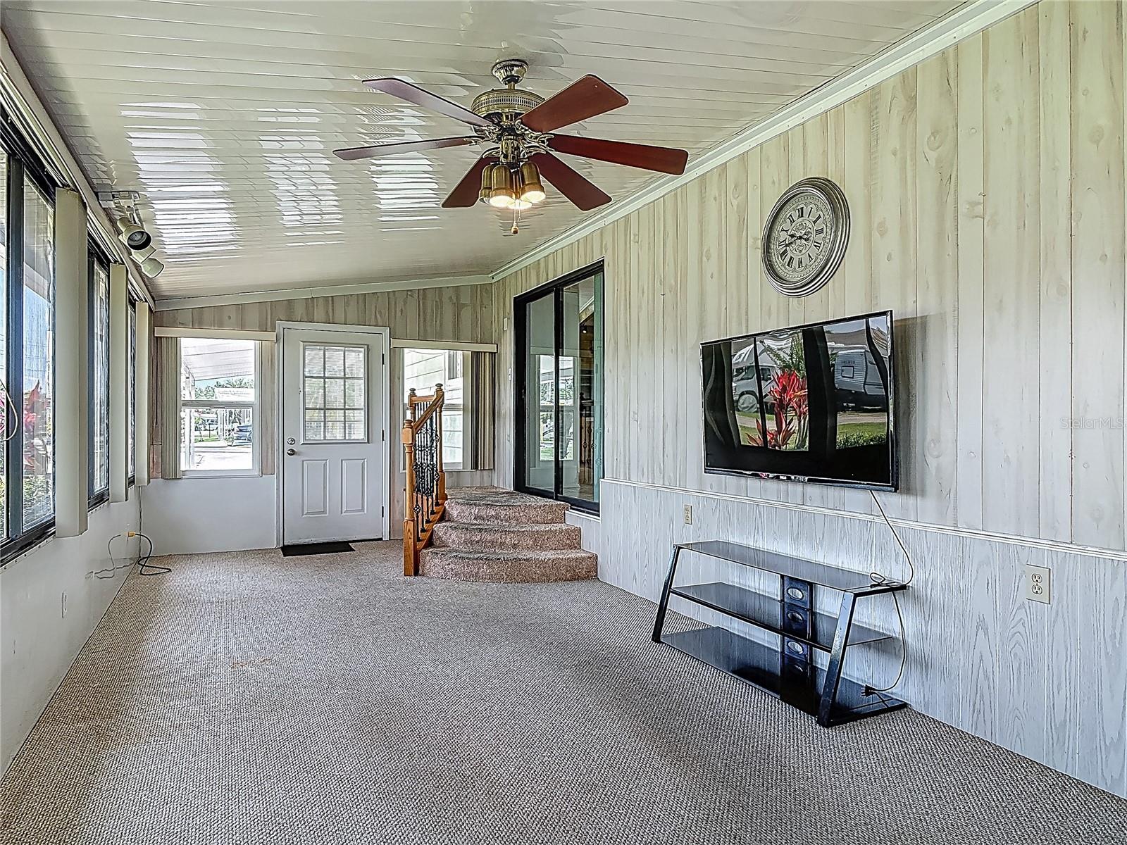 Image 28 of 34 For 427 Sandpiper Lane