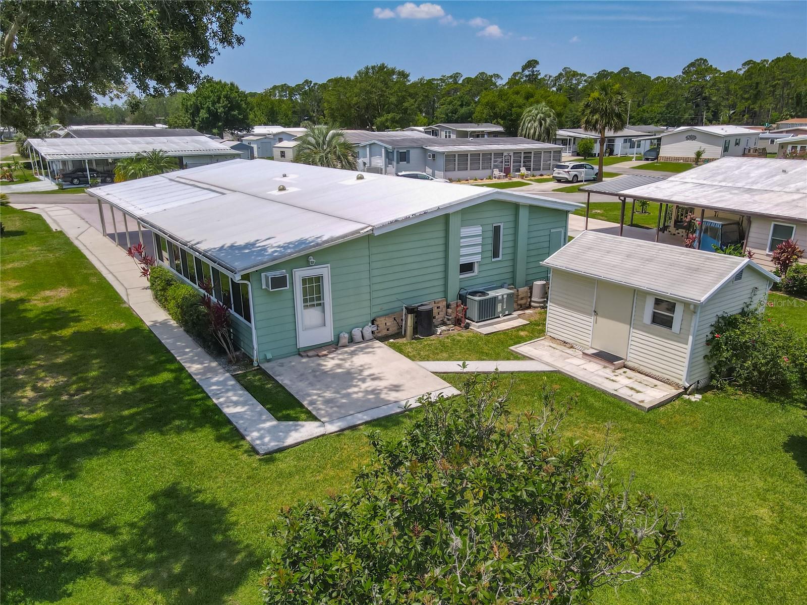Image 4 of 34 For 427 Sandpiper Lane