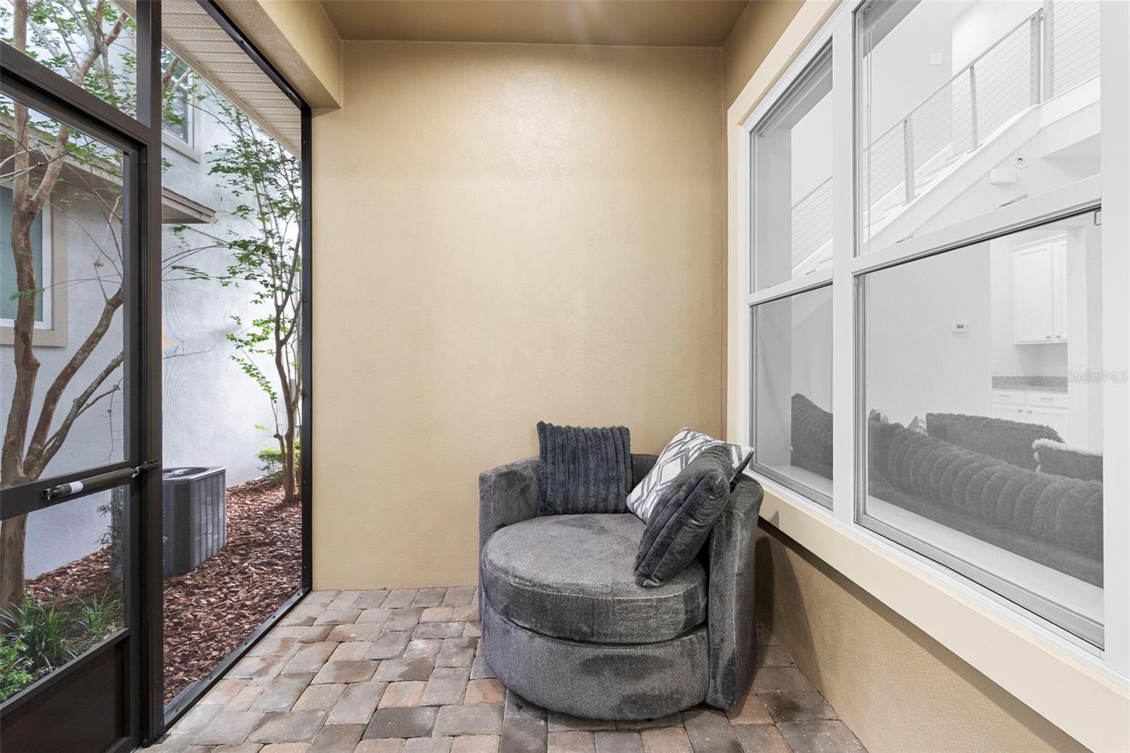 Image 33 of 50 For 14126 Walcott Avenue