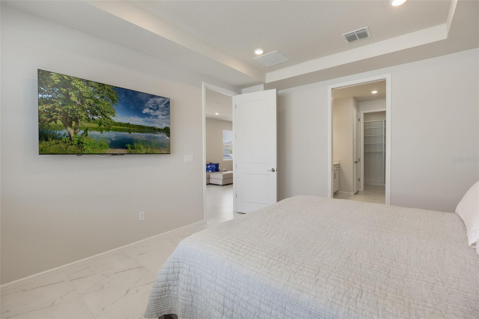 Image 11 of 20 For 13562 Pearl Beach Street