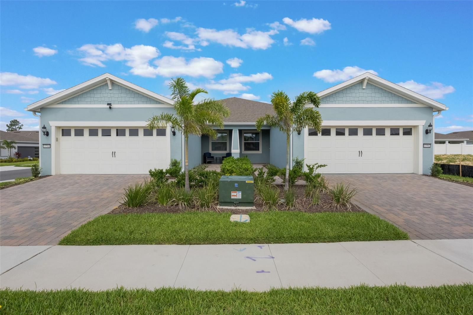 Image 2 of 20 For 13562 Pearl Beach Street