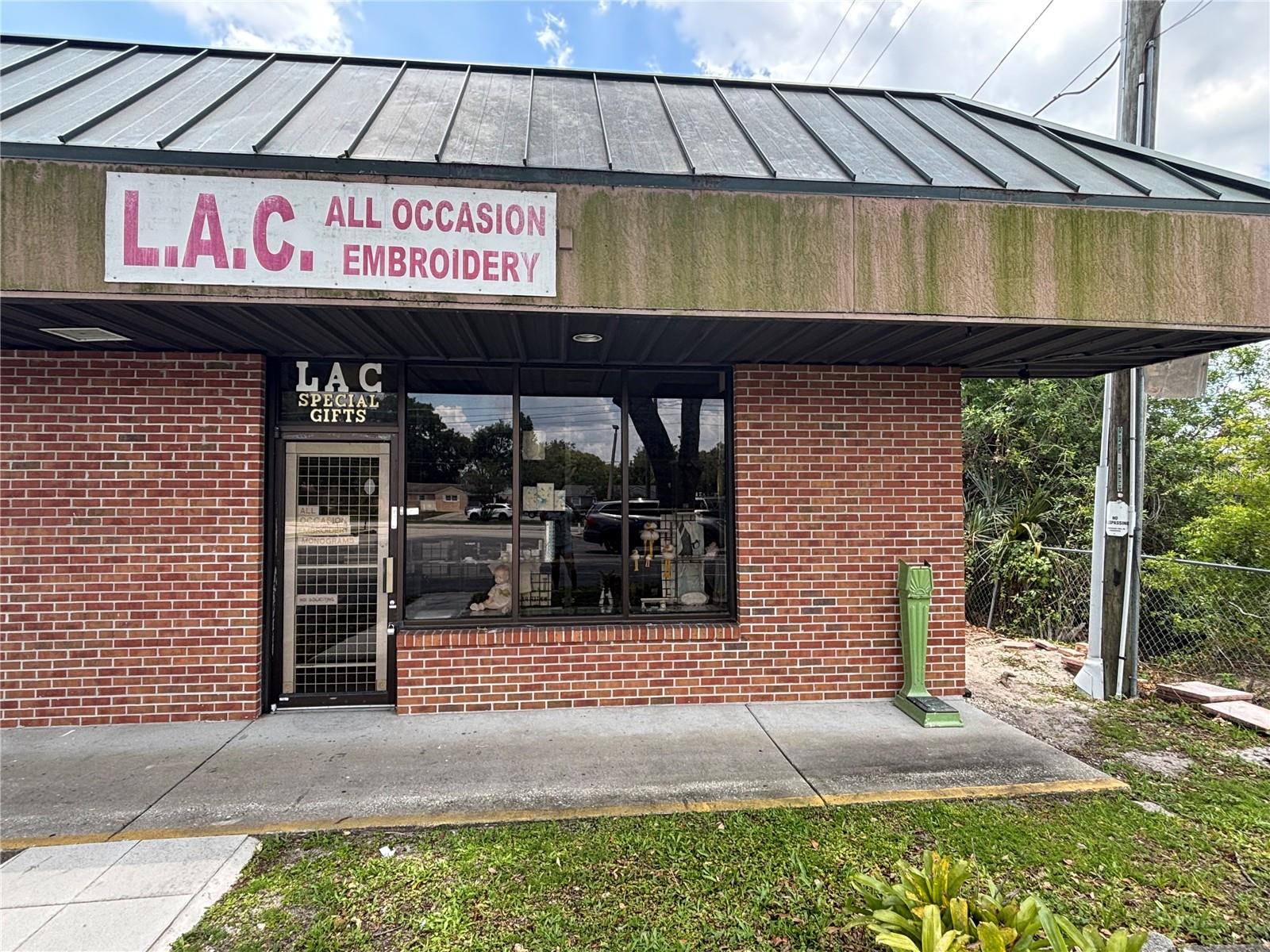 Image 4 of 4 For 3580 Aloma Avenue A