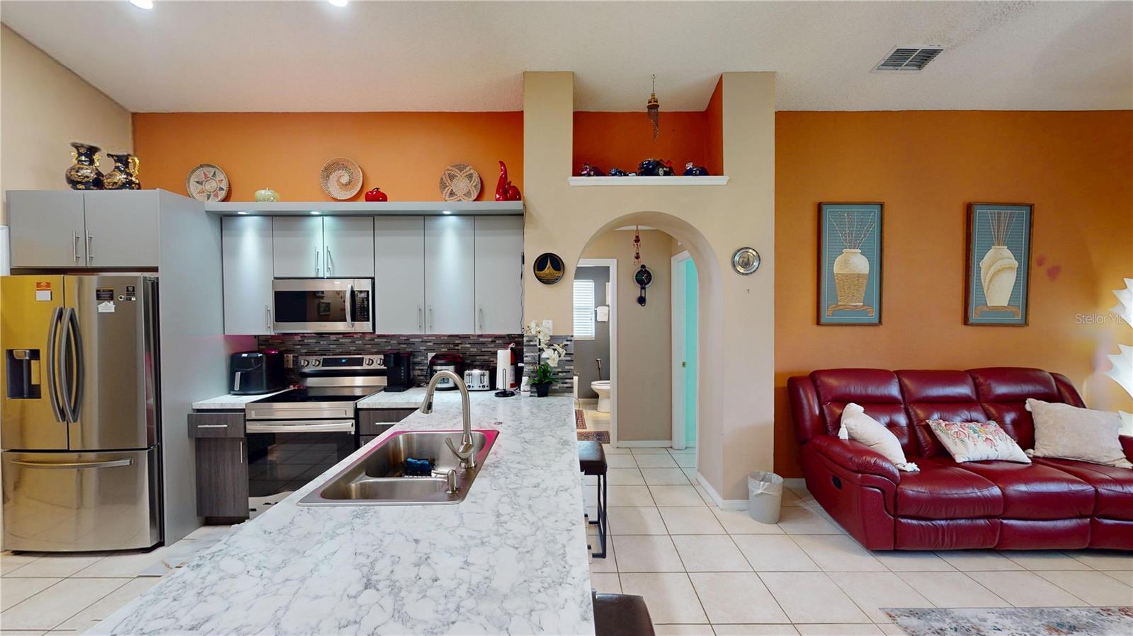 Image 3 of 51 For 2506 Shelby Circle