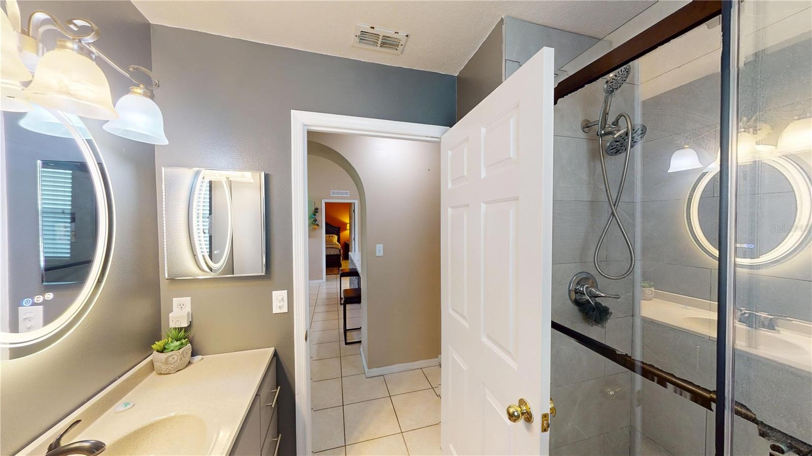 Image 32 of 51 For 2506 Shelby Circle