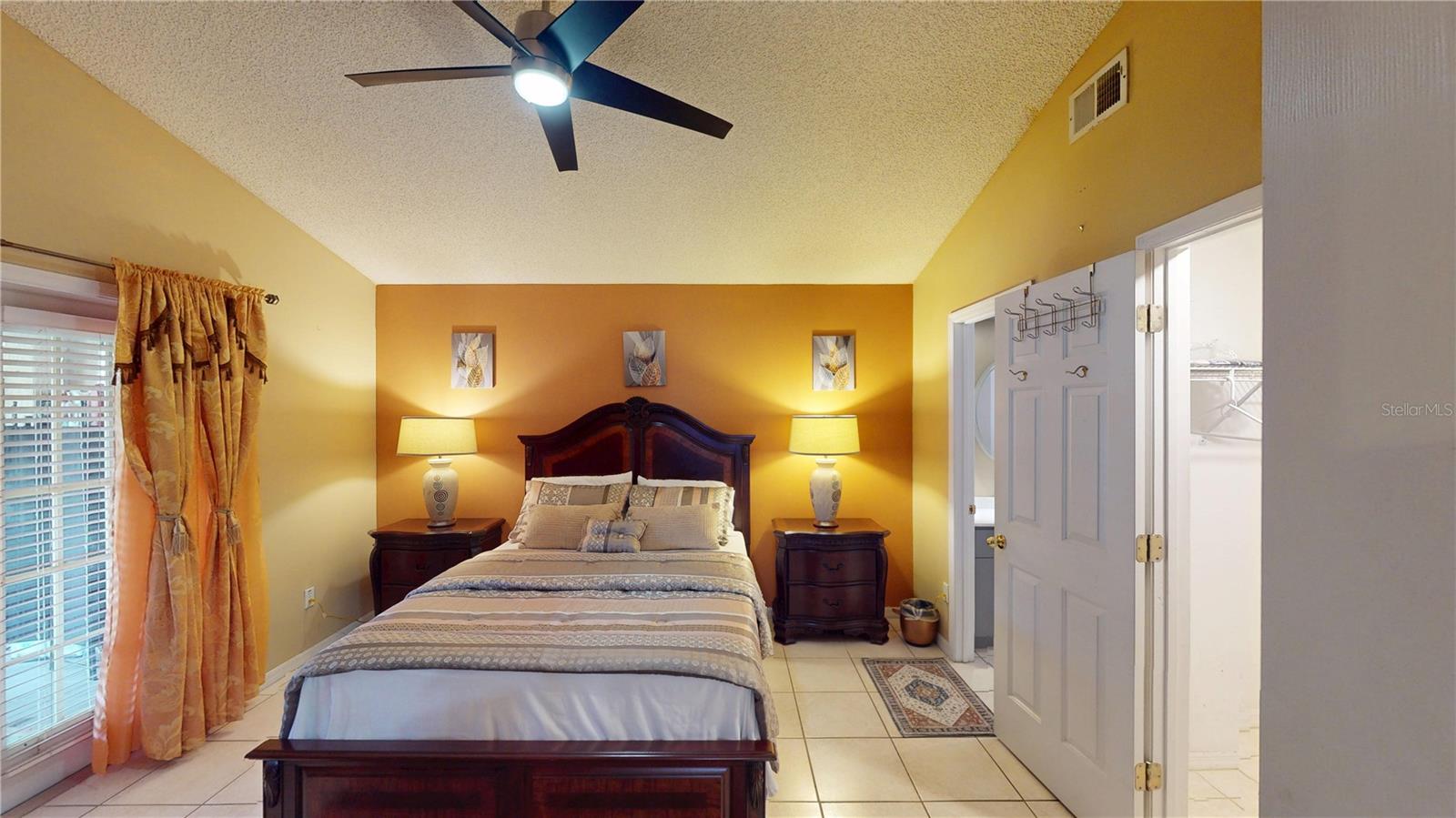 Image 36 of 51 For 2506 Shelby Circle