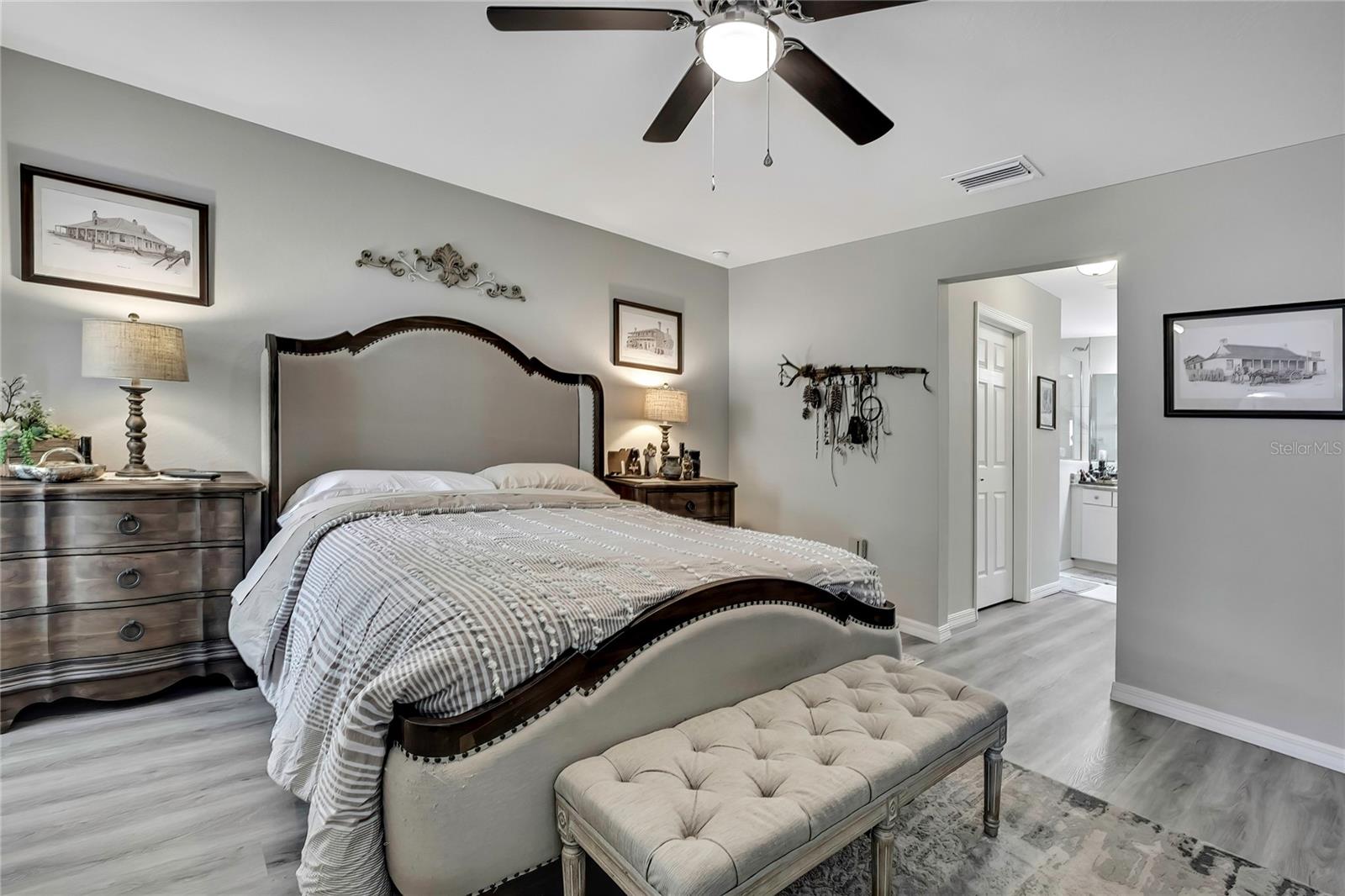 Image 14 of 43 For 5755 Summerfield Point