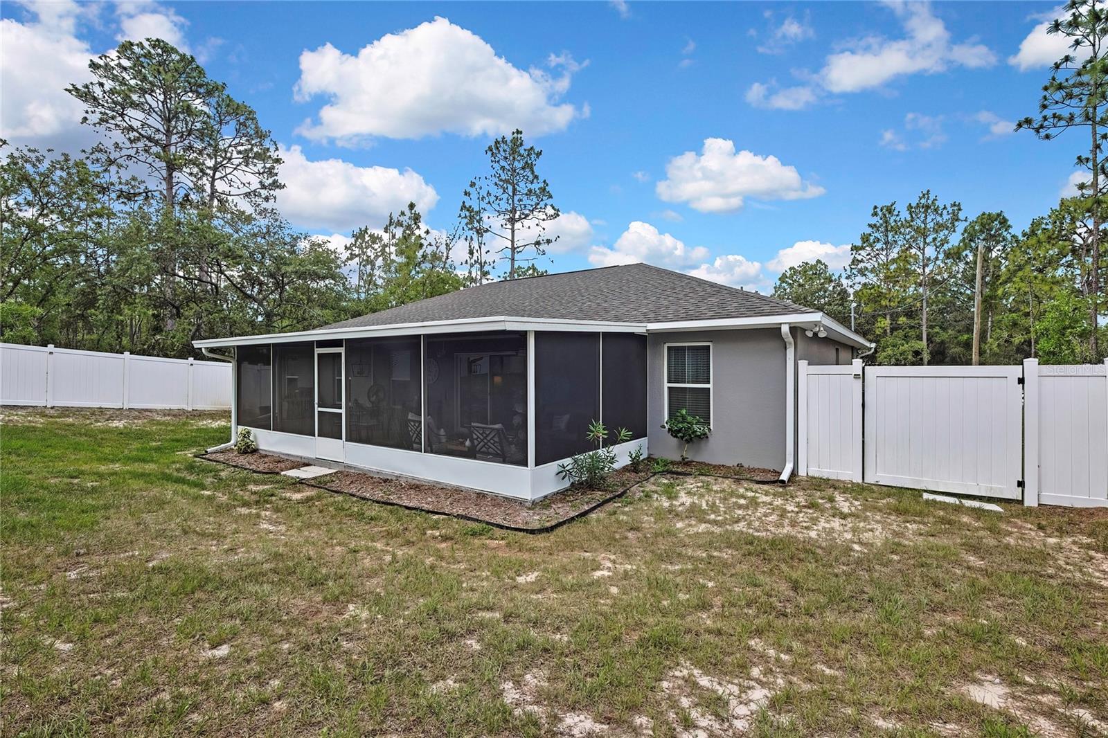 Image 31 of 43 For 5755 Summerfield Point