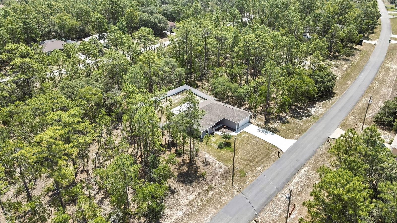 Image 42 of 43 For 5755 Summerfield Point