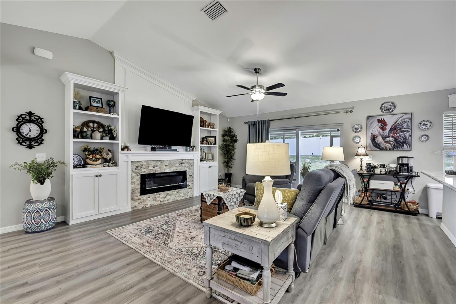 Image 5 of 43 For 5755 Summerfield Point