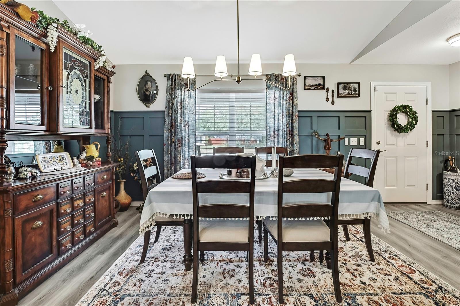 Image 7 of 43 For 5755 Summerfield Point