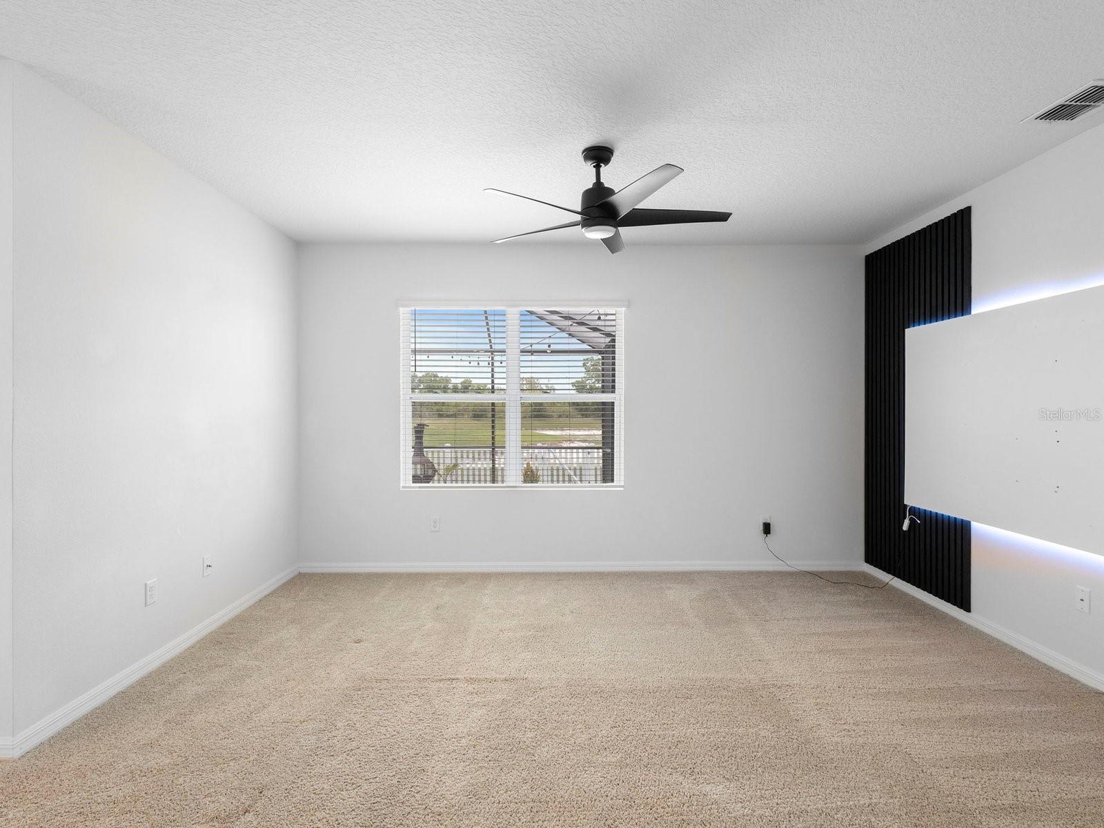 Image 27 of 49 For 341 Alexzander Way