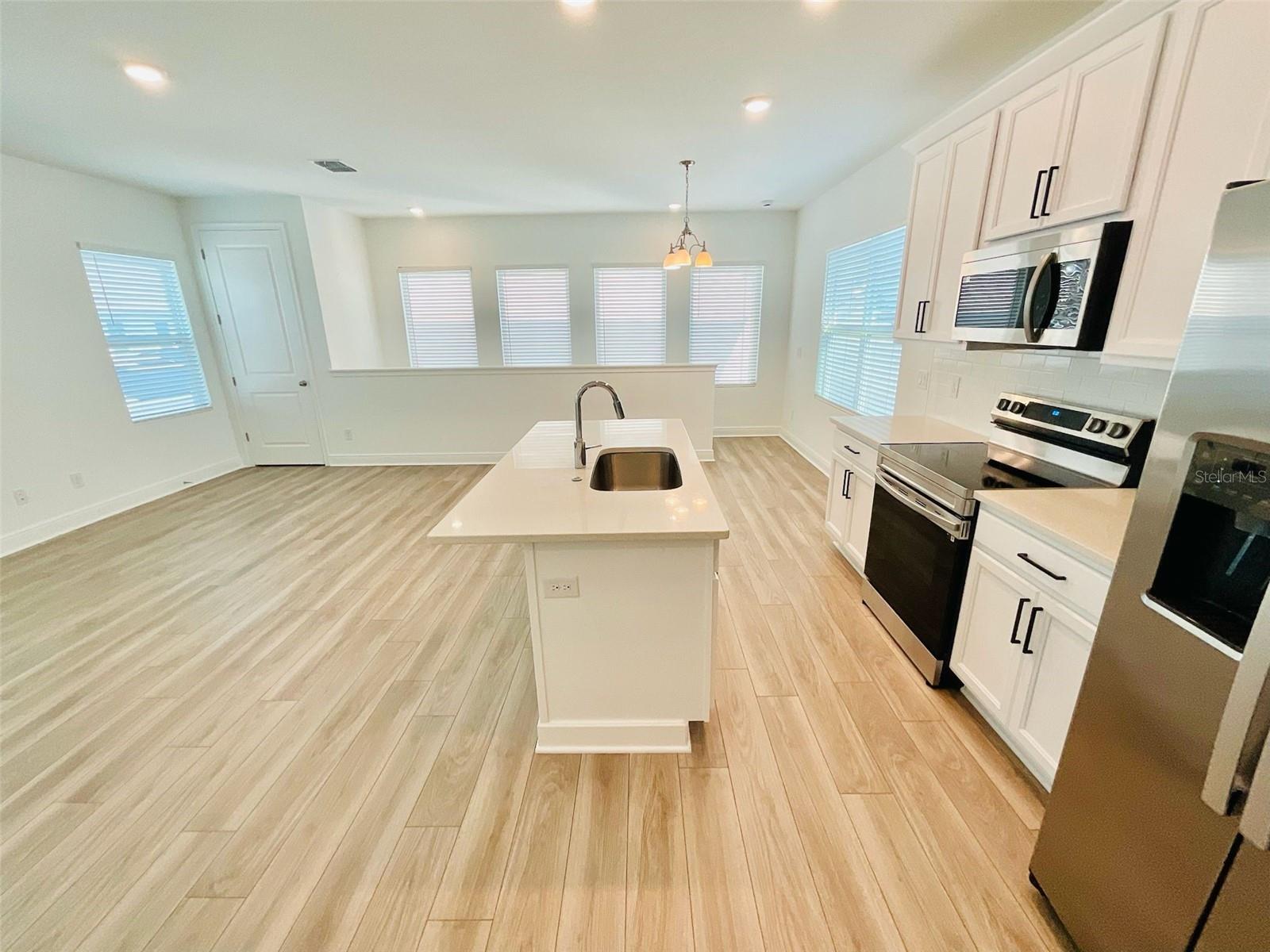 Image 6 of 16 For 6552 Rover Way