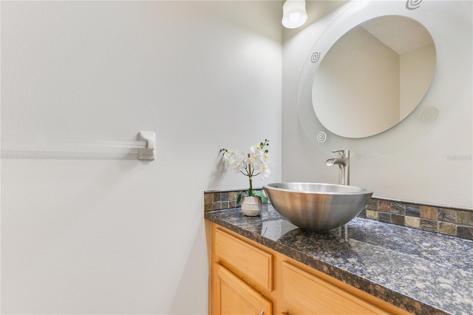 Image 21 of 44 For 4993 Hook Hollow Circle