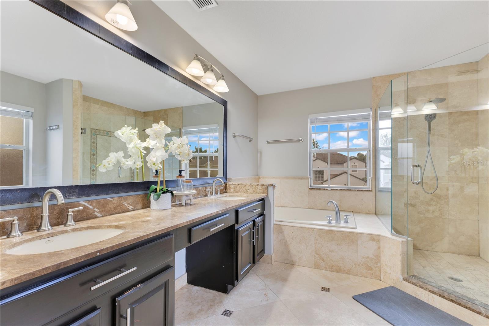 Image 27 of 44 For 4993 Hook Hollow Circle
