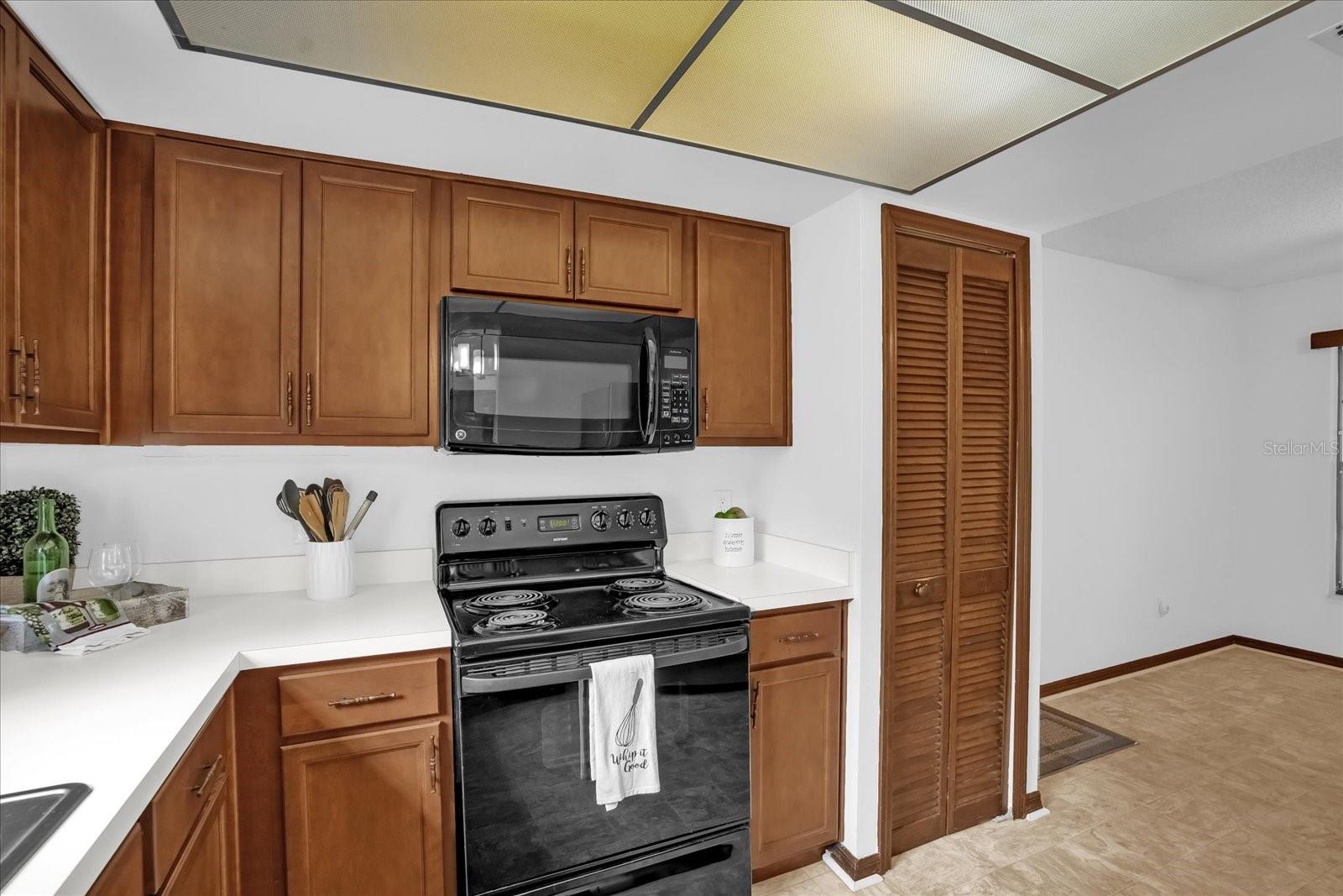 Image 7 of 25 For 1508 Southwind Court