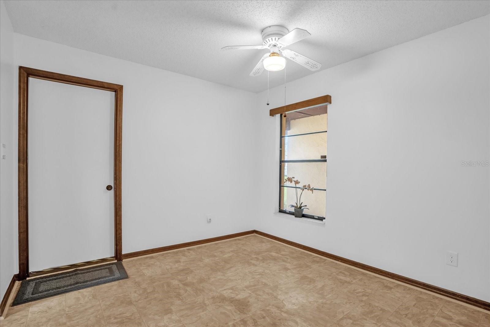 Image 8 of 25 For 1508 Southwind Court