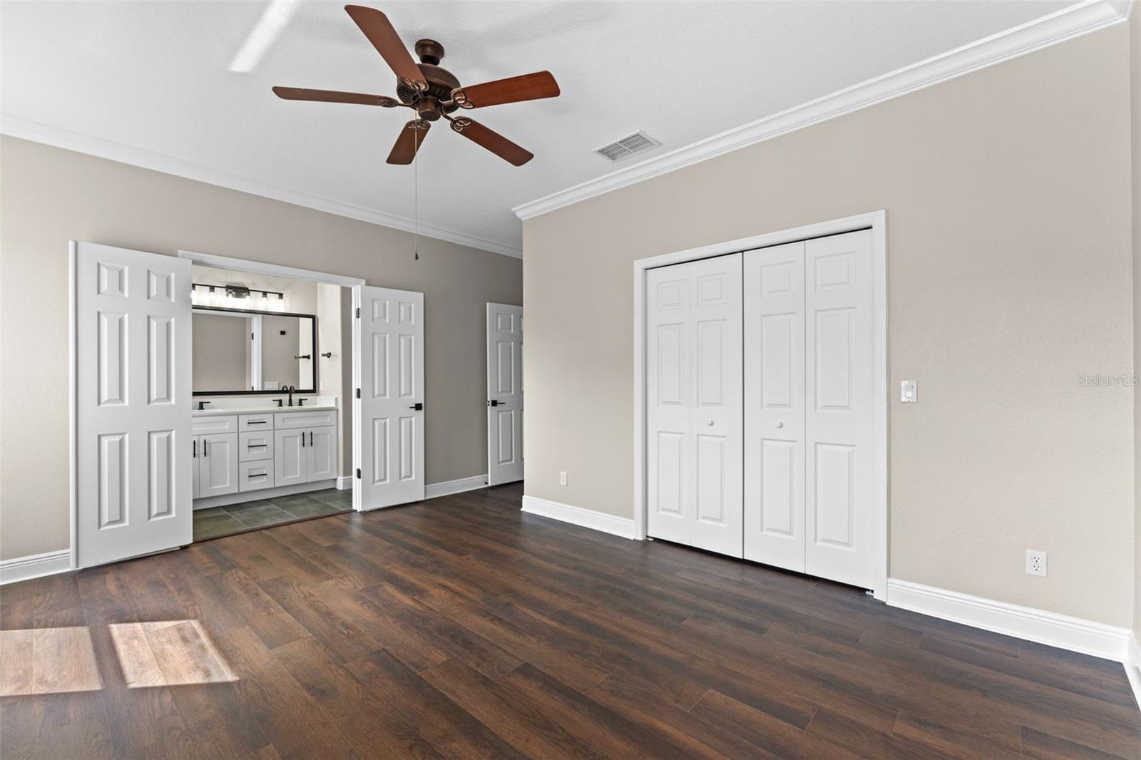 Image 23 of 36 For 461 Black Knight Way