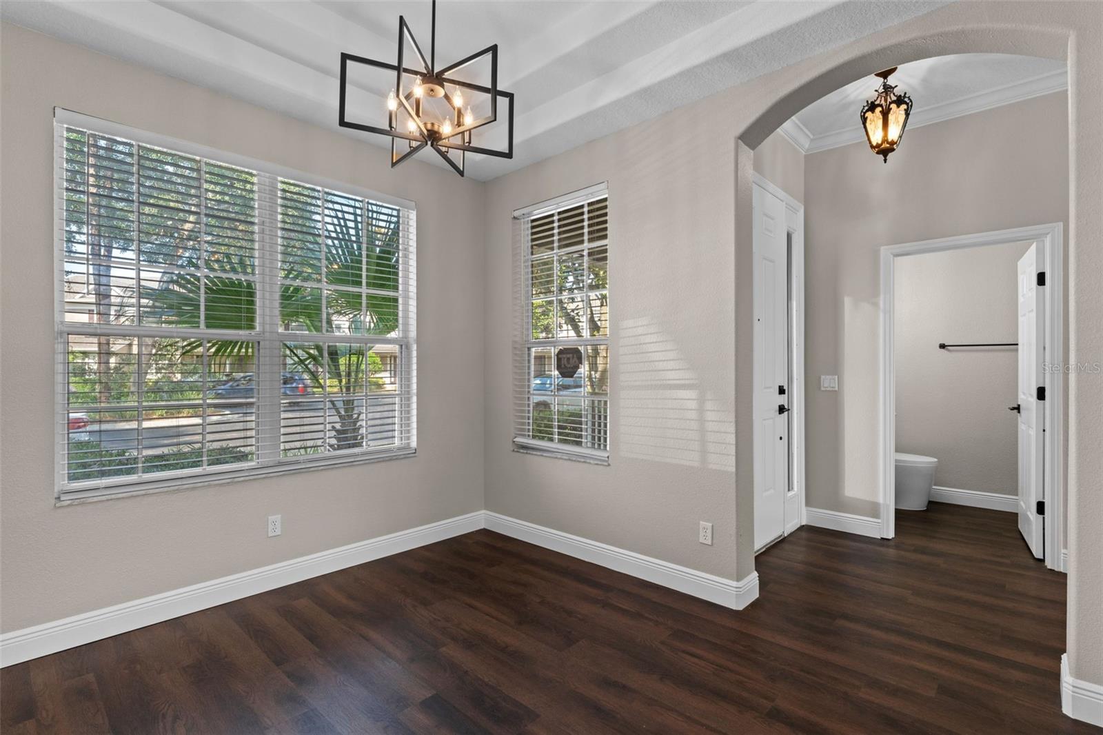 Image 5 of 36 For 461 Black Knight Way