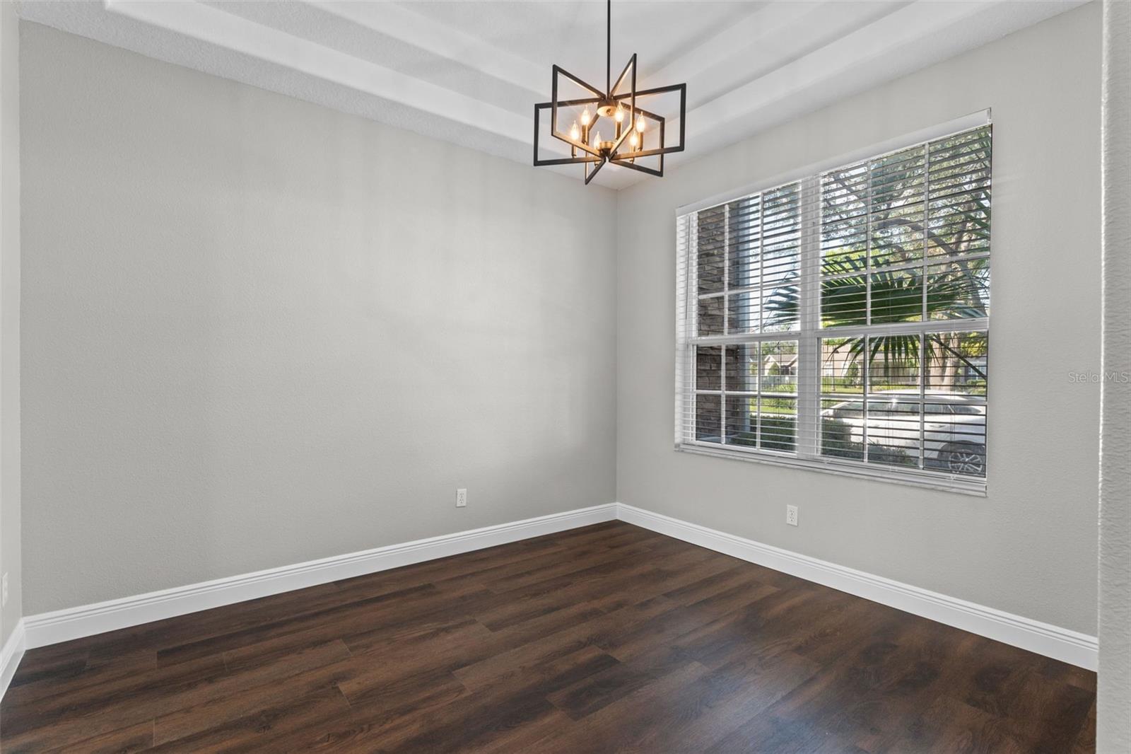 Image 7 of 36 For 461 Black Knight Way