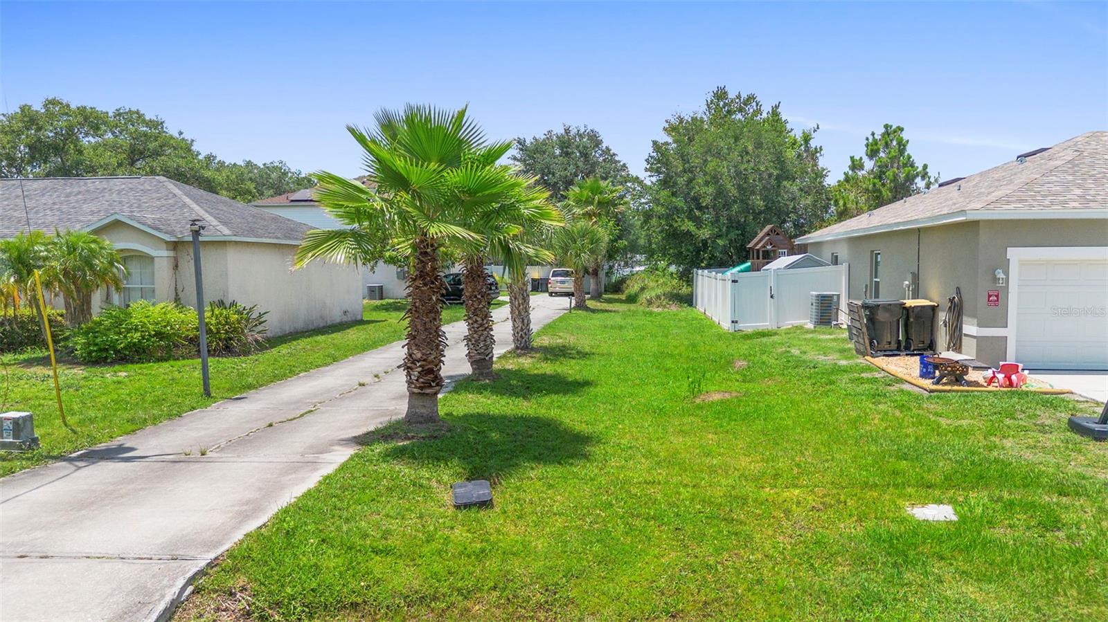 Image 15 of 23 For  Dove Drive 