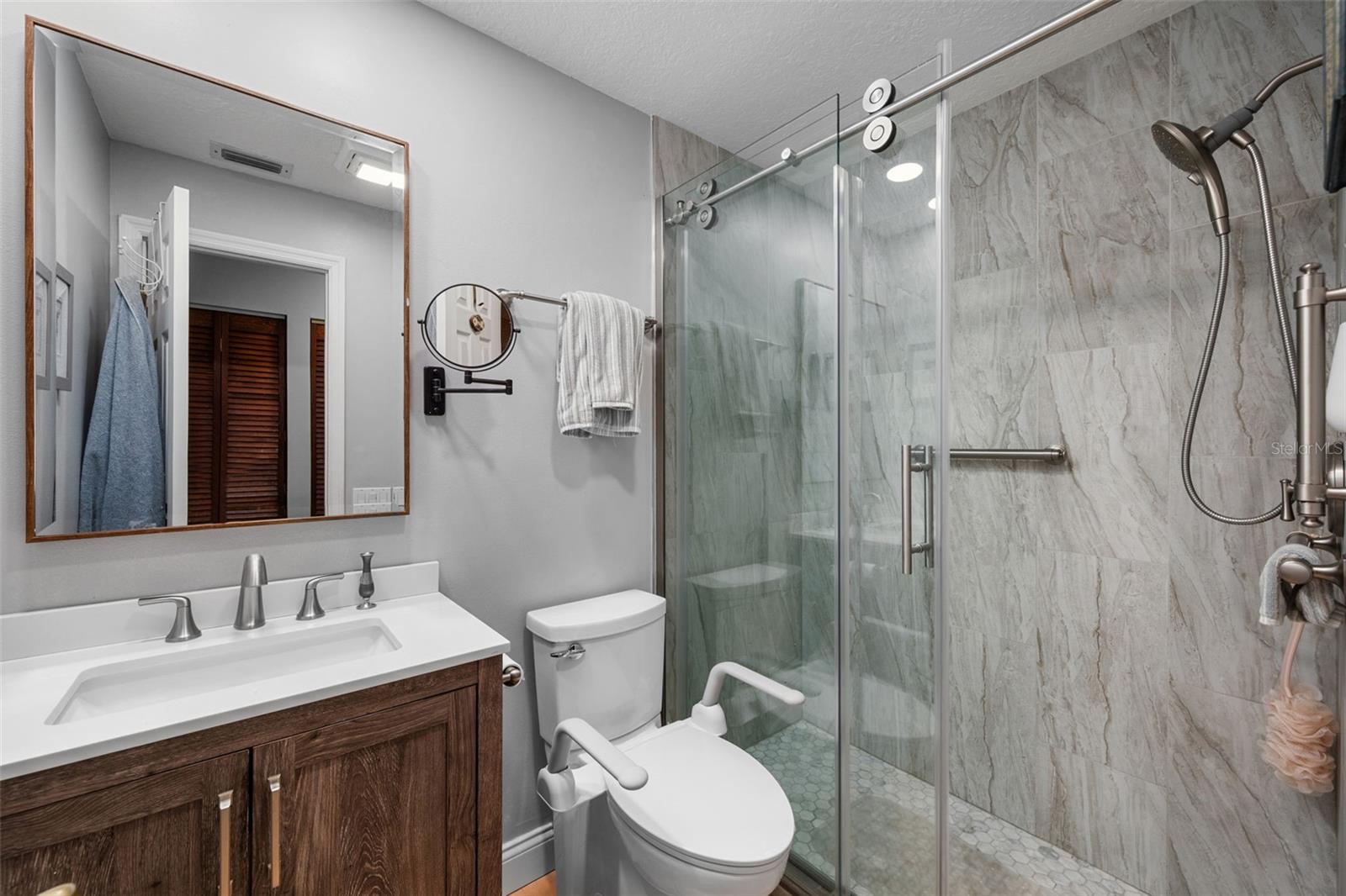Image 4 of 21 For 6460 Parson Brown Drive