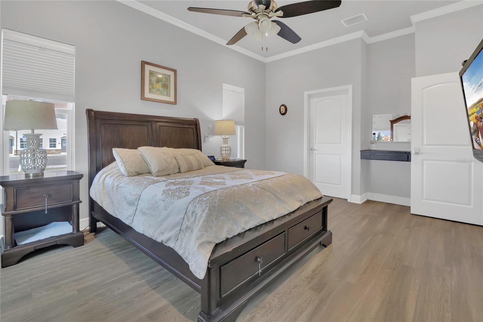Image 11 of 25 For 2100 Shantiniketan Blvd