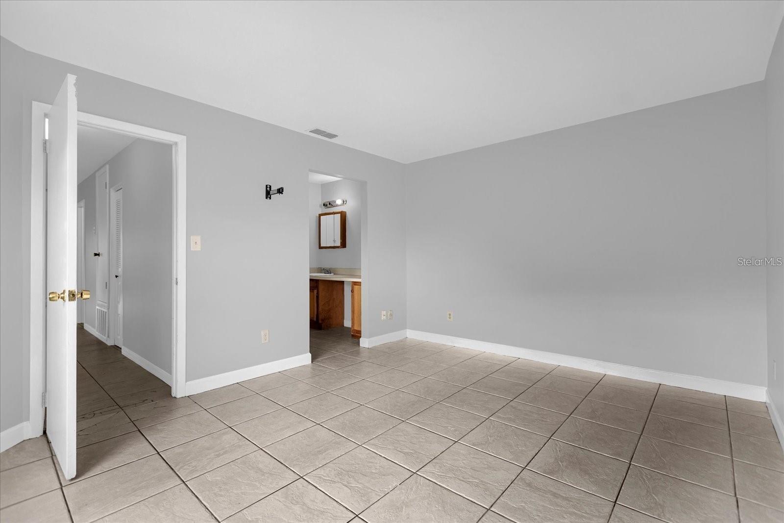 Image 10 of 14 For 10001 Bynum Court