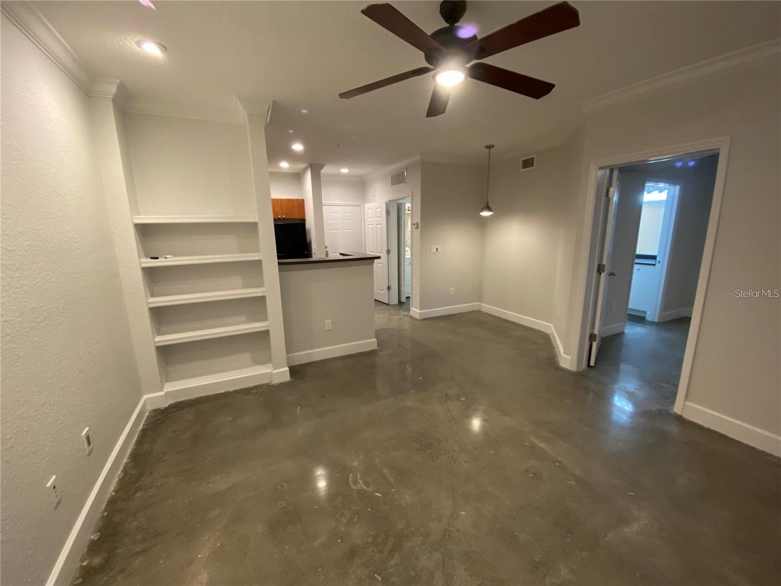 Image 3 of 26 For 304 South Street 1020