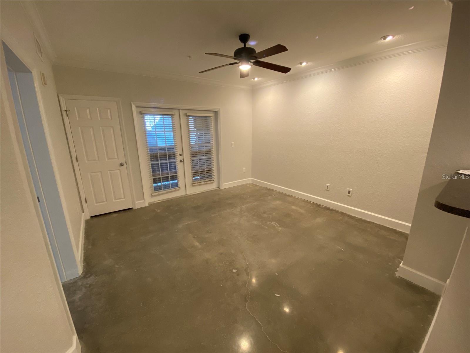 Image 4 of 26 For 304 South Street 1020