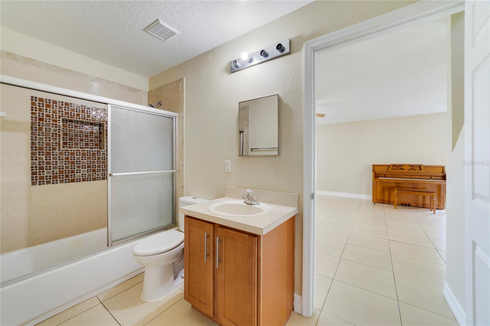 Image 12 of 28 For 806 Sterling Spring Road