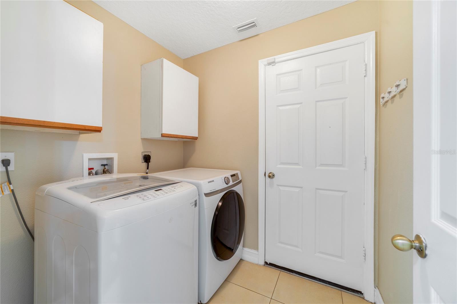 Image 13 of 28 For 806 Sterling Spring Road