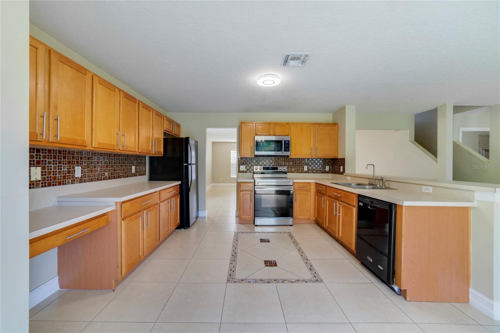 Image 7 of 28 For 806 Sterling Spring Road