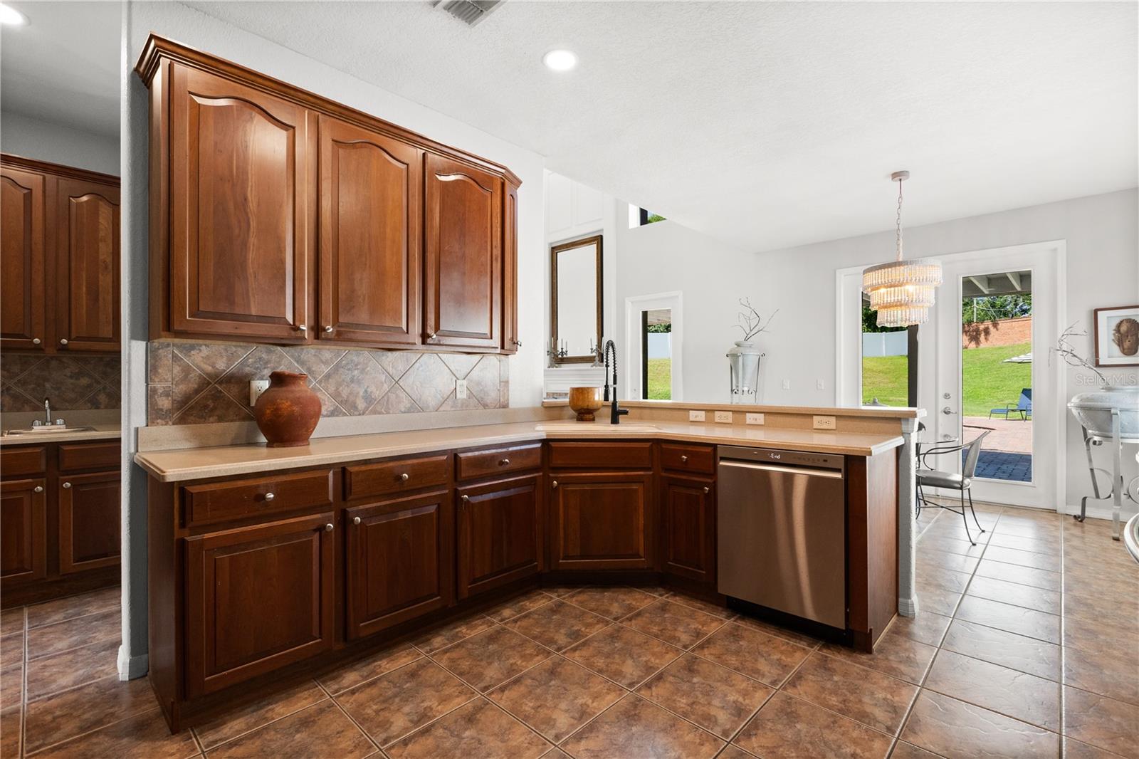 Image 15 of 44 For 4065 Shadowind Way