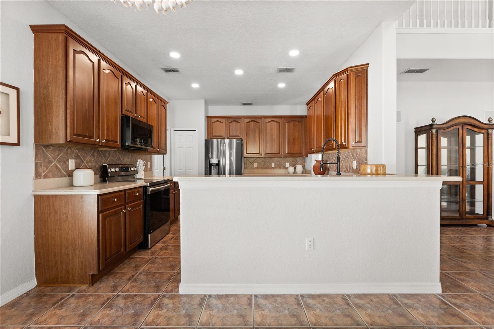 Image 17 of 44 For 4065 Shadowind Way