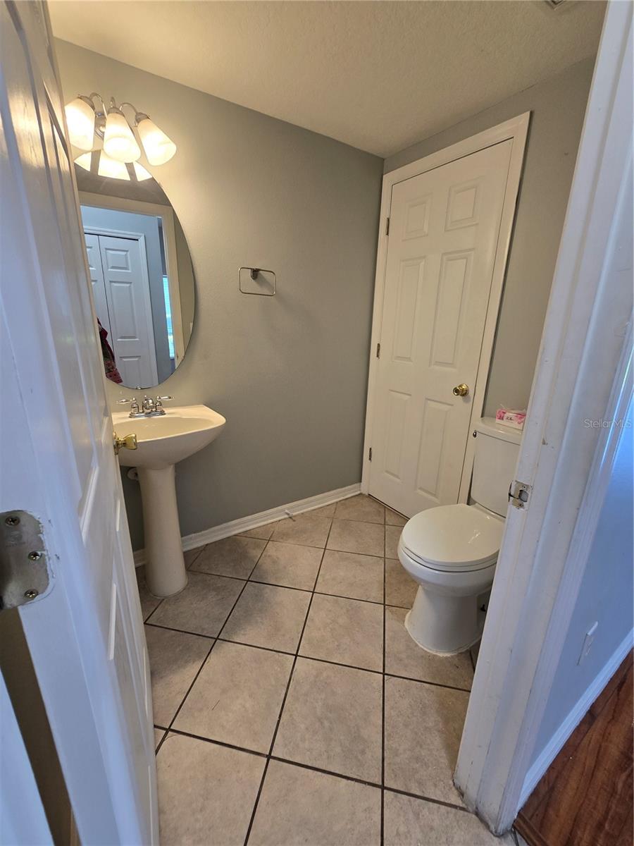 Image 19 of 23 For 1754 Fritwell Court