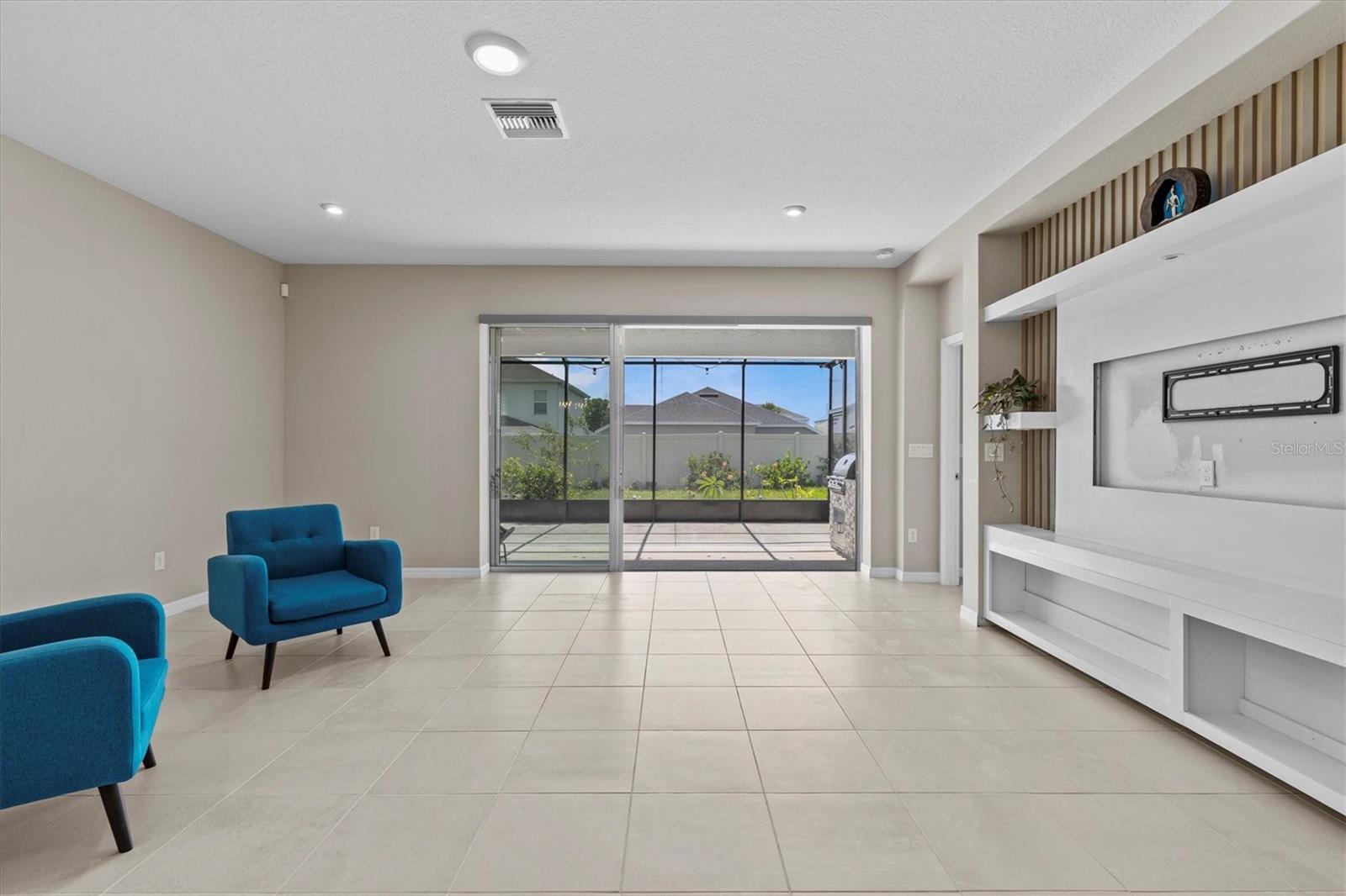 Listing photo id 31 for 10516 Tranquil Meadow Loop